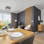 Stylowy Z Dwiema Sypialniami Balkonem I Parkingiem By Renters Apartman