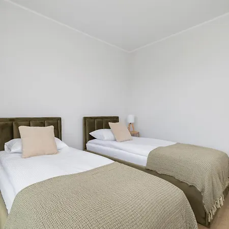 Stylowy Z Dwiema Sypialniami Balkonem I Parkingiem By Renters Apartman Katowice