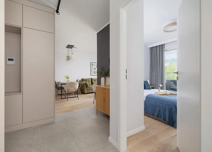 Stylowy Z Dwiema Sypialniami Balkonem I Parkingiem By Renters