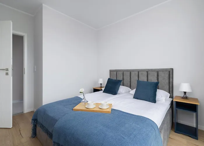 Stylowy Z Dwiema Sypialniami Balkonem I Parkingiem By Renters *