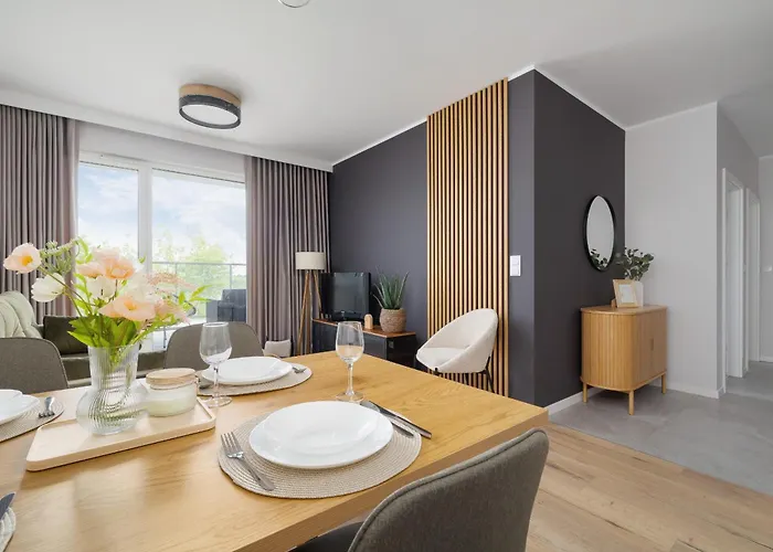 Stylowy Z Dwiema Sypialniami Balkonem I Parkingiem By Renters Apartamento